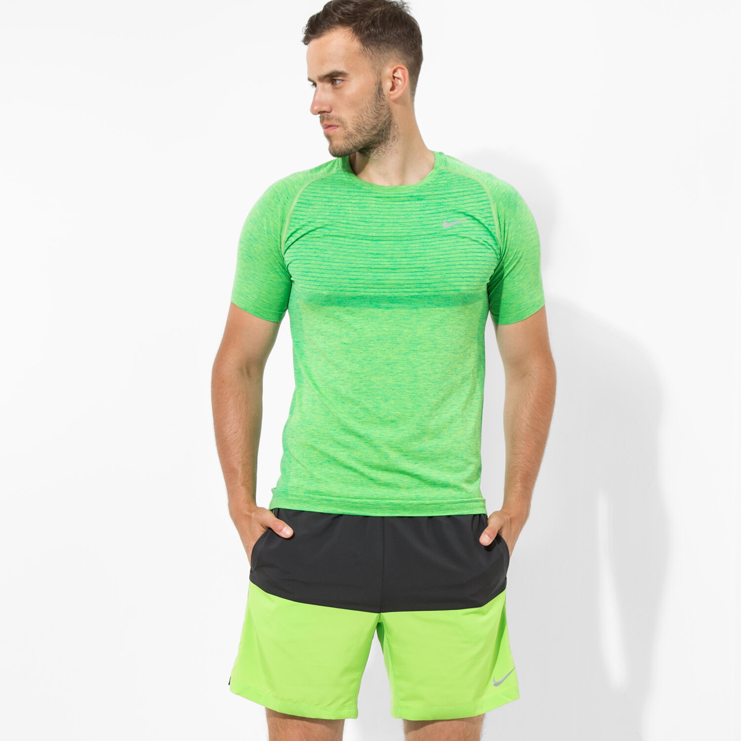 Herren T-Shirt NIKE T-SHIRT DRI-FIT KNIT SS 717758319 Grün