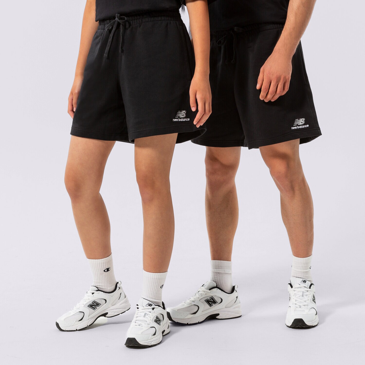 Damen Shorts NEW BALANCE SHORTS NB ESSENTIALS UNI-SSENTIALS FLEECE SHORT US21500BK Schwarz