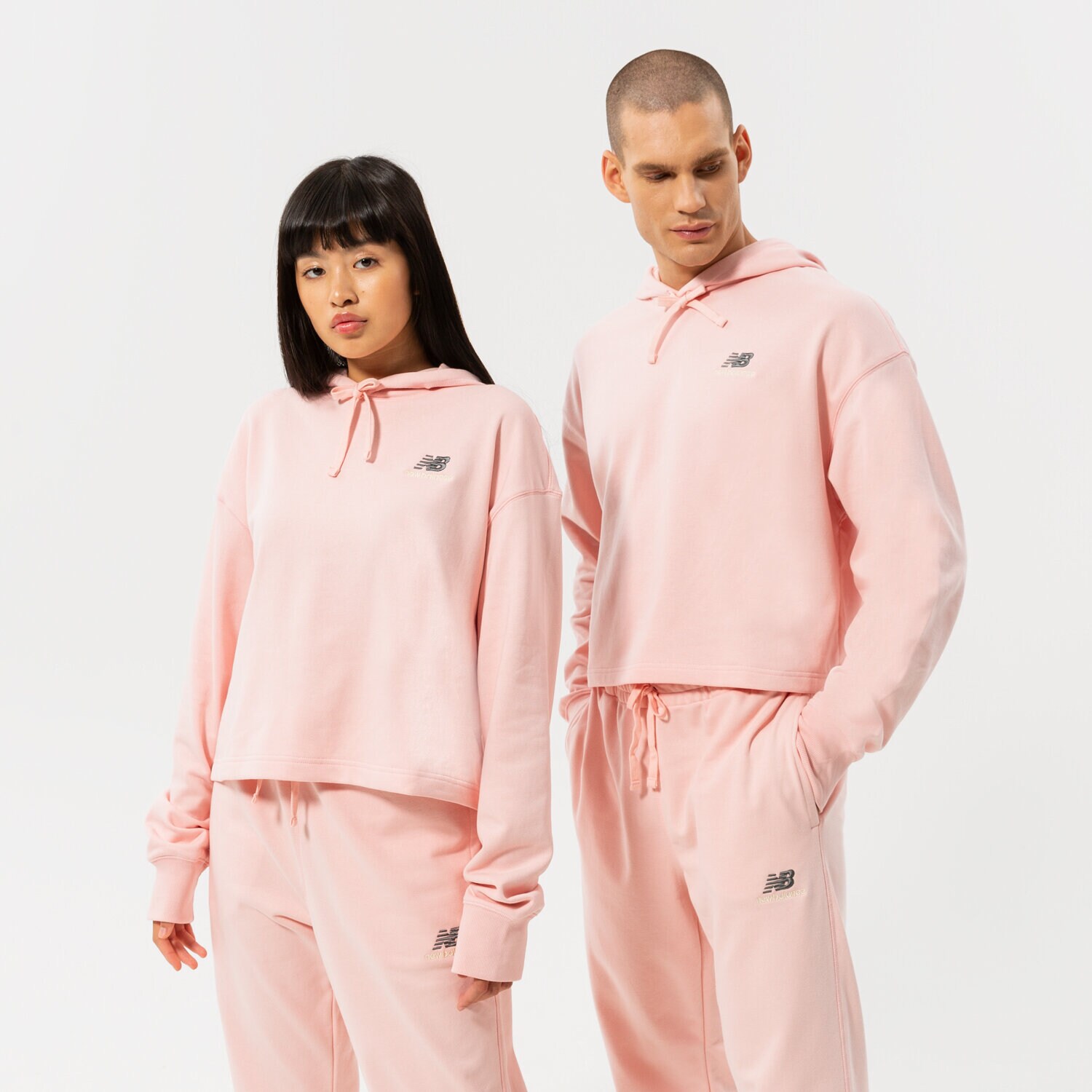 Damen NEW BALANCE HOODIE NB ESSENTIALS UNI-SSENTIALS CROP HOODIE UT21502PIE Rosa