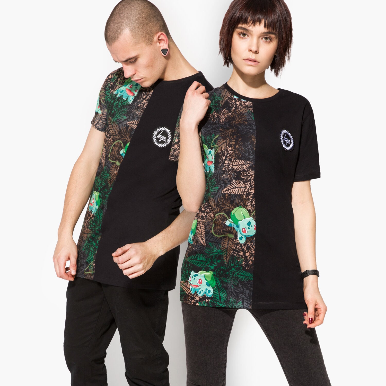 Damen T-Shirt HYPE T-SHIRT SS BULBASAUR CAMO HALF HPOK006 Schwarz
