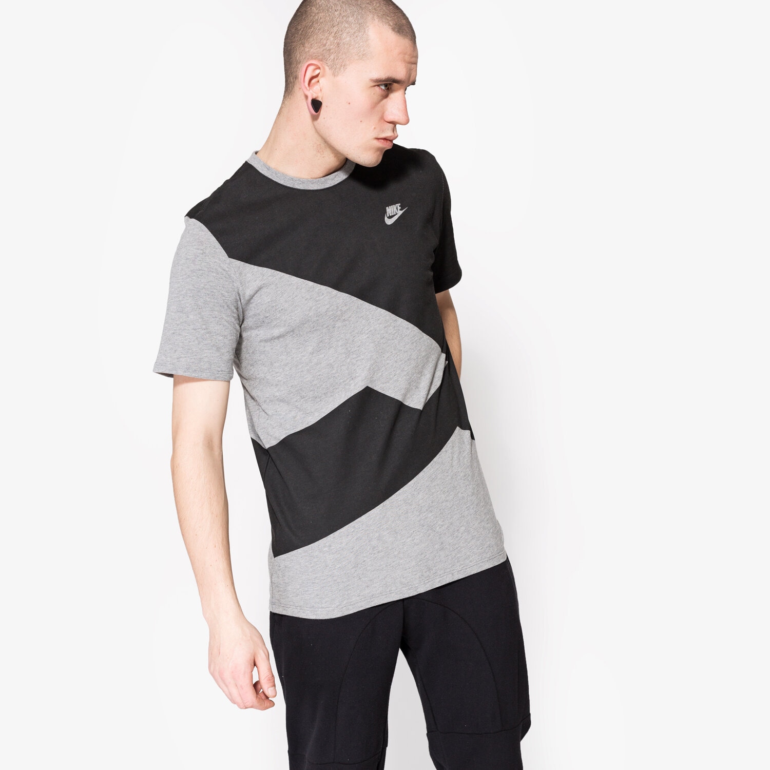 Herren T-Shirt NIKE T-SHIRT SS NSW TEE MODERN 834634091 Schwarz