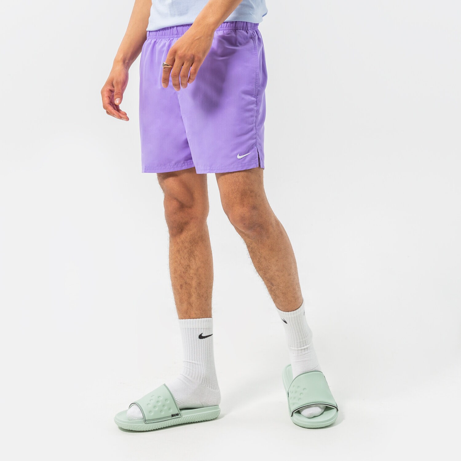 Herren Shorts NIKESWIM SHORTS ESSENTIAL 5" NESSA560531 Violet