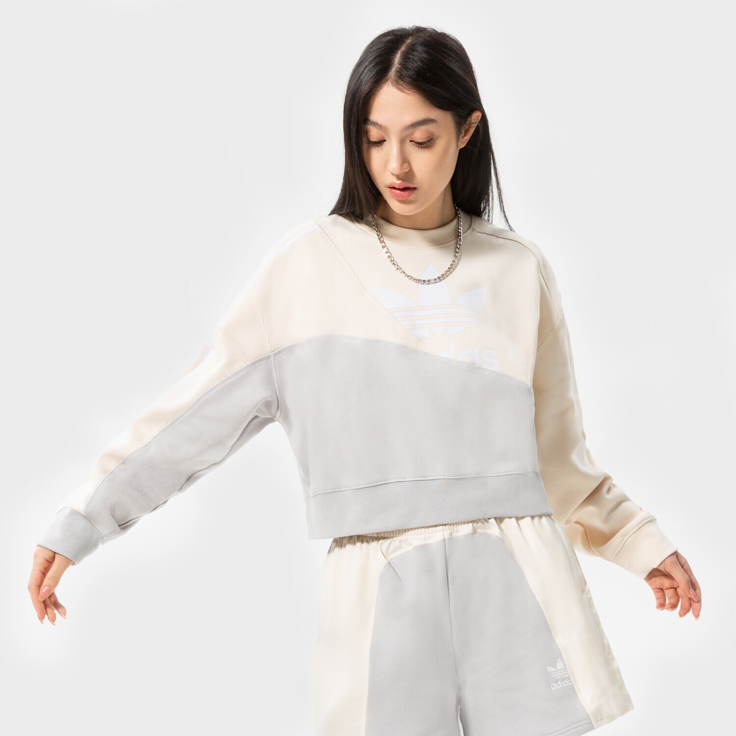 Damen ADIDAS SWEATSHIRT SWEATSHIRT HC7055 Grau