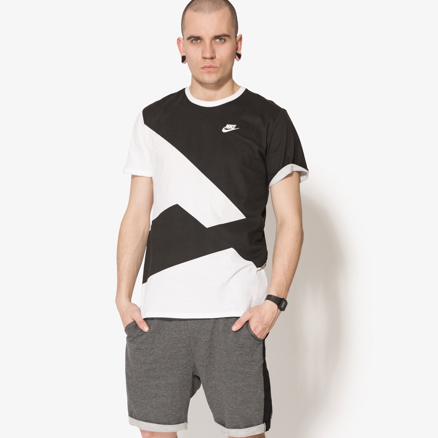 Herren T-Shirt NIKE T-SHIRT SS NSW TEE MODERN 834634100 Schwarz