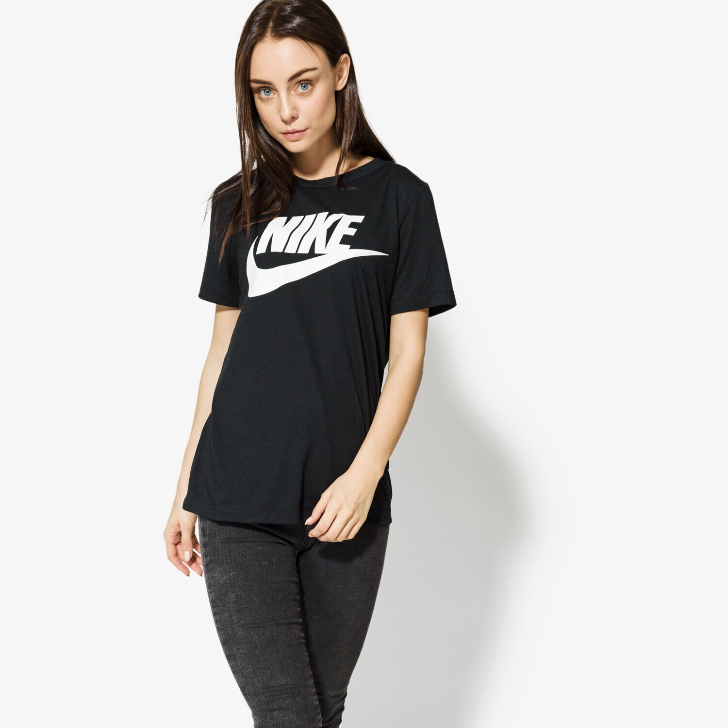 Damen T-Shirt NIKE T-SHIRT SS W NSW ESSNTL TEE HBR 829747-010 Schwarz