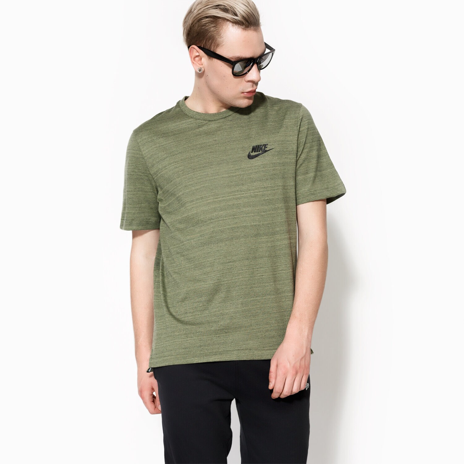 Herren T-Shirt NIKE T-SHIRT SS NSW AV15 TOP SS KNIT 837010387 Grün