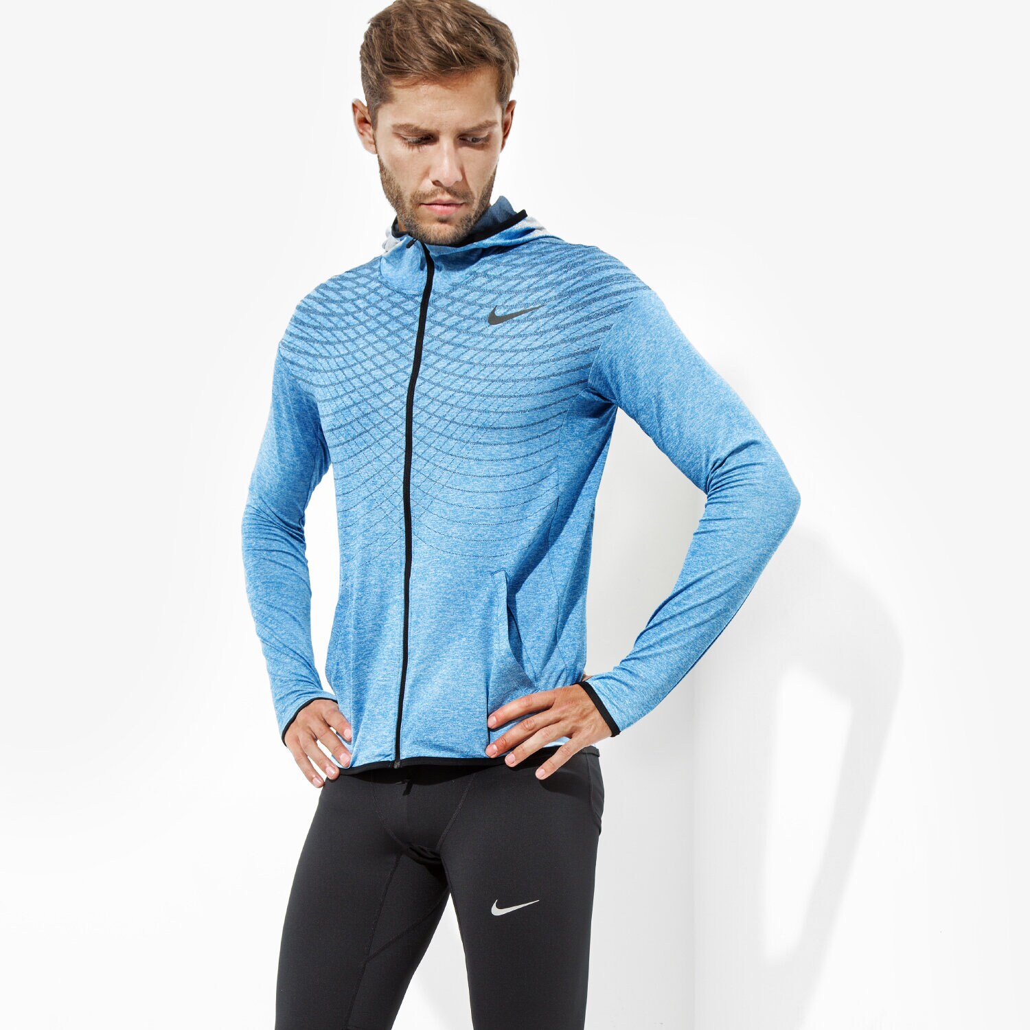 Herren NIKE SWEATSHIRT ULTIMATE DRY FZ HD TOP 742492436 Blau