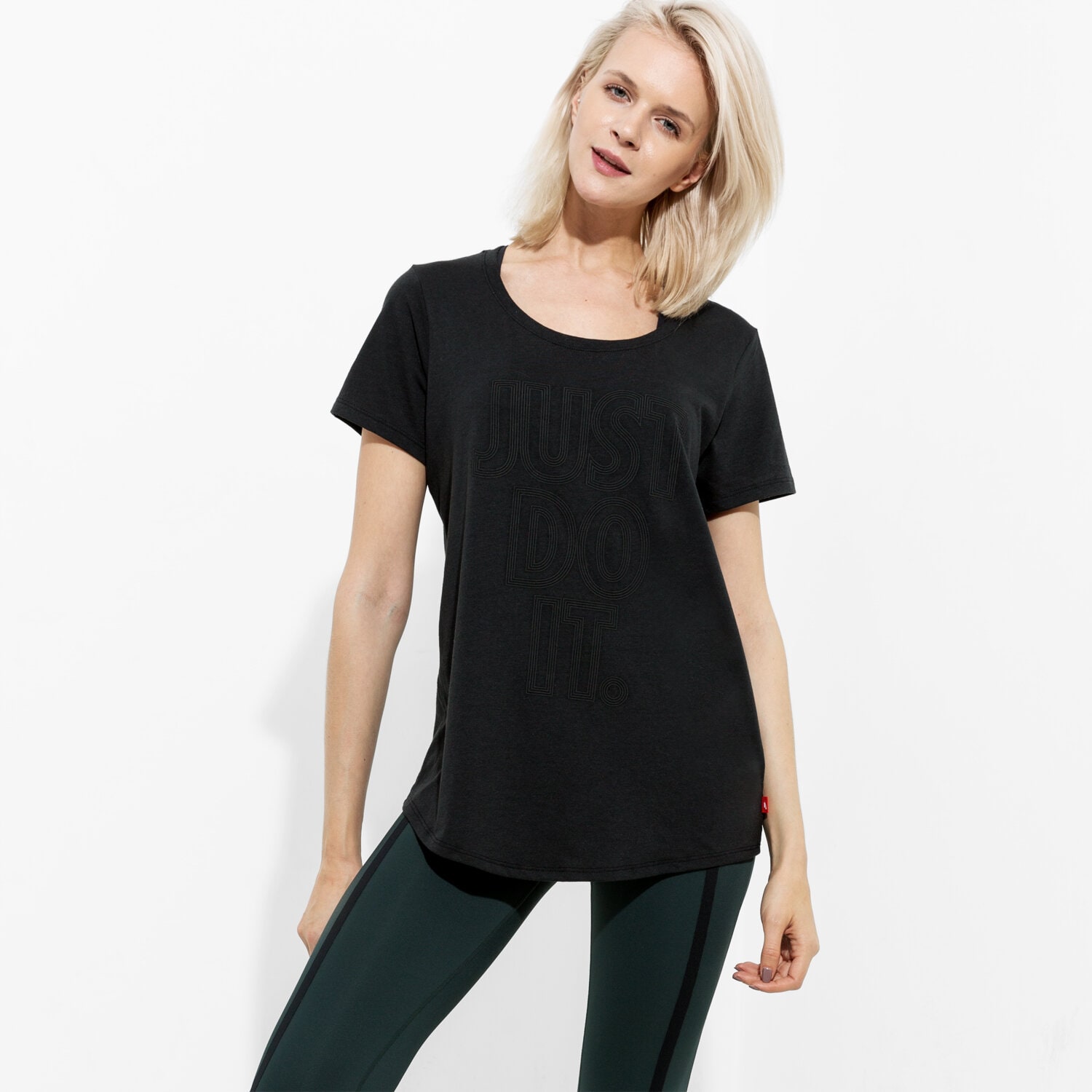 Damen T-Shirt NIKE T-SHIRT SS JDI BF 804101010 Schwarz