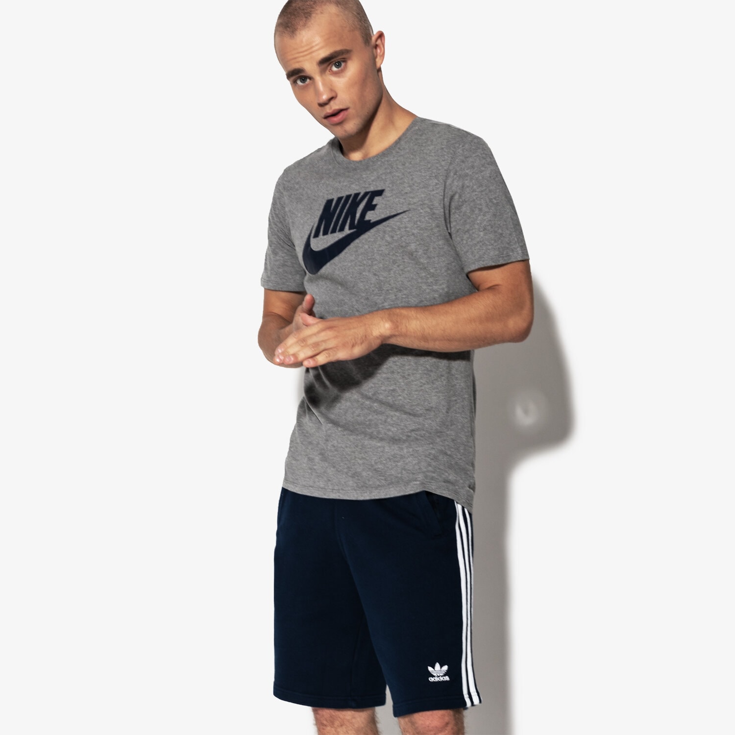 Herren T-Shirt NIKE T-SHIRT M NSW ICON FUTUR 696707091 Grau