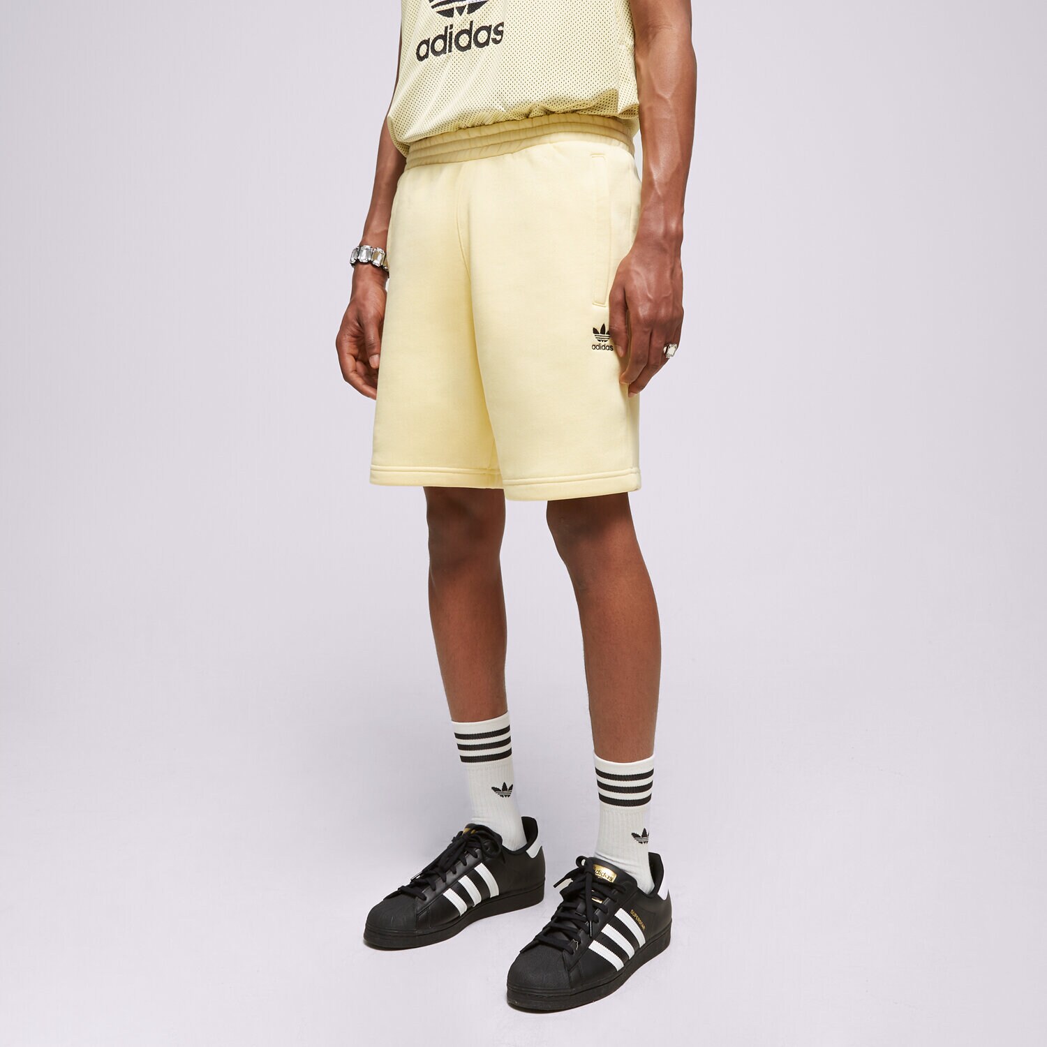 Herren Shorts ADIDAS SHORTS ESSENTIAL SHORT IB3141 Gelb