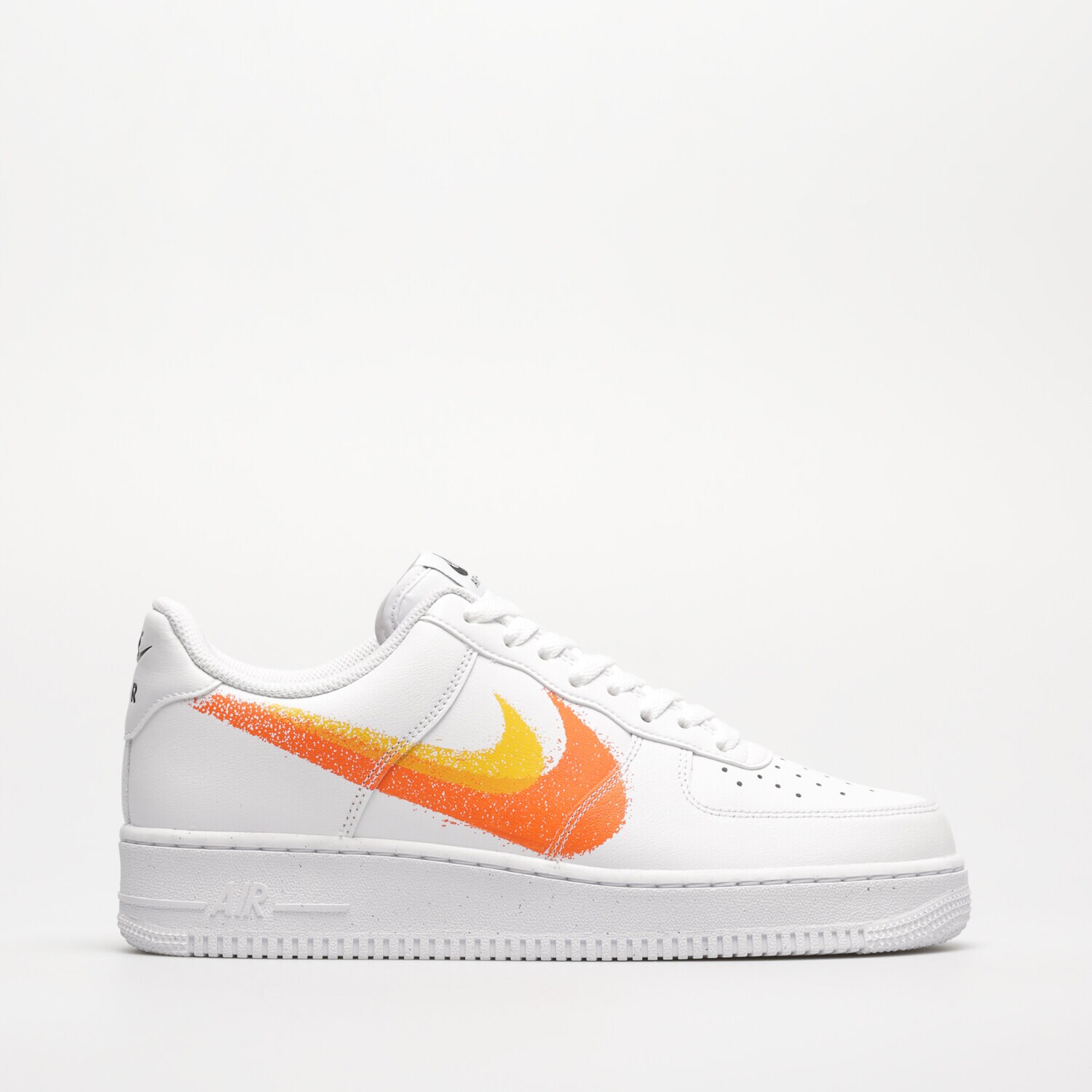 NIKE AIR FORCE 1 07 WeiB FJ4228 100 Sizeer