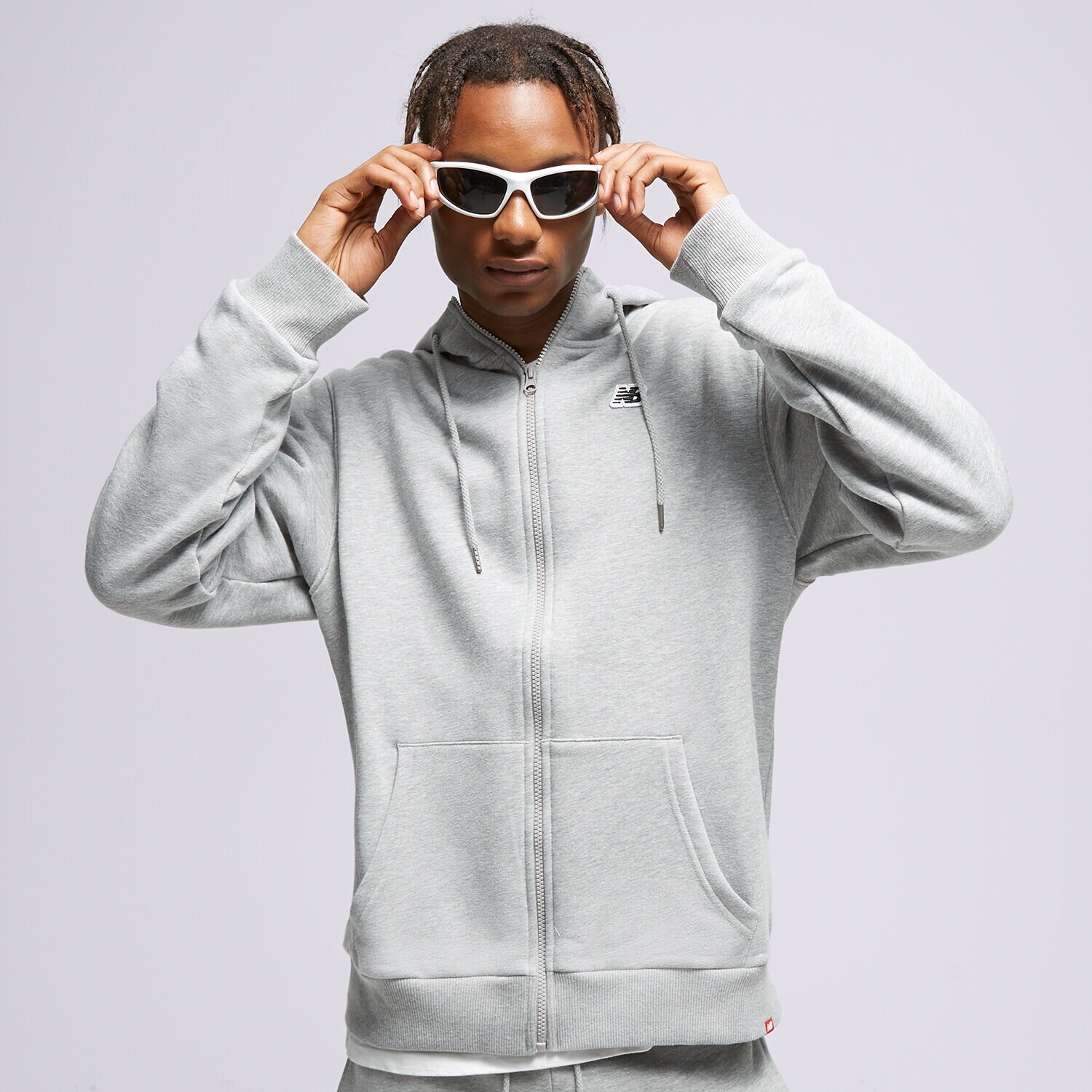 Herren NEW BALANCE SWEATSHIRT MIT REIßVERSCHLUSS   Z KAPTUREM ZIP H MJ23600AG Grau