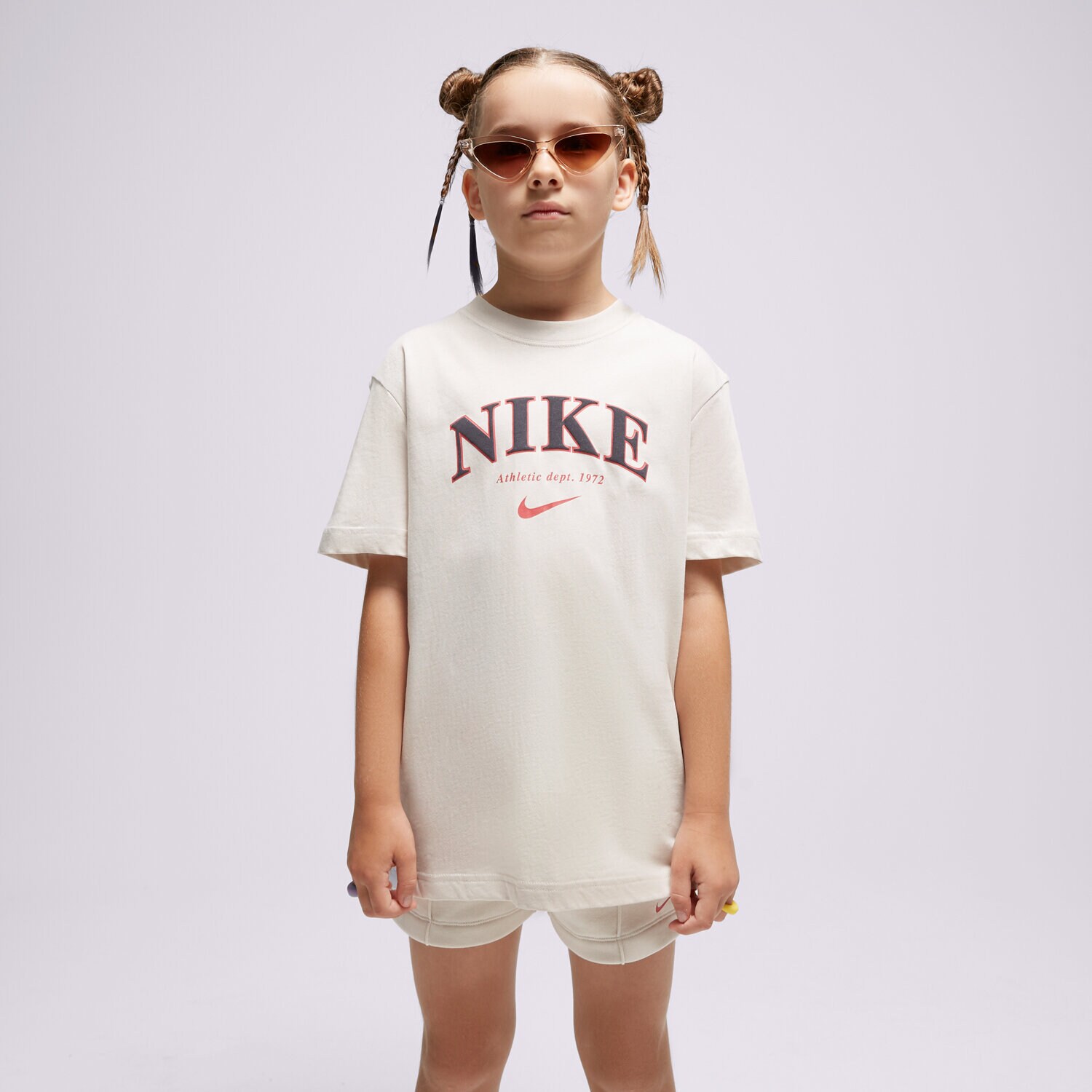 Kinder T-Shirt NIKE T-SHIRT G NSW TREND BF TEE PRNT FD0888-105 Grau