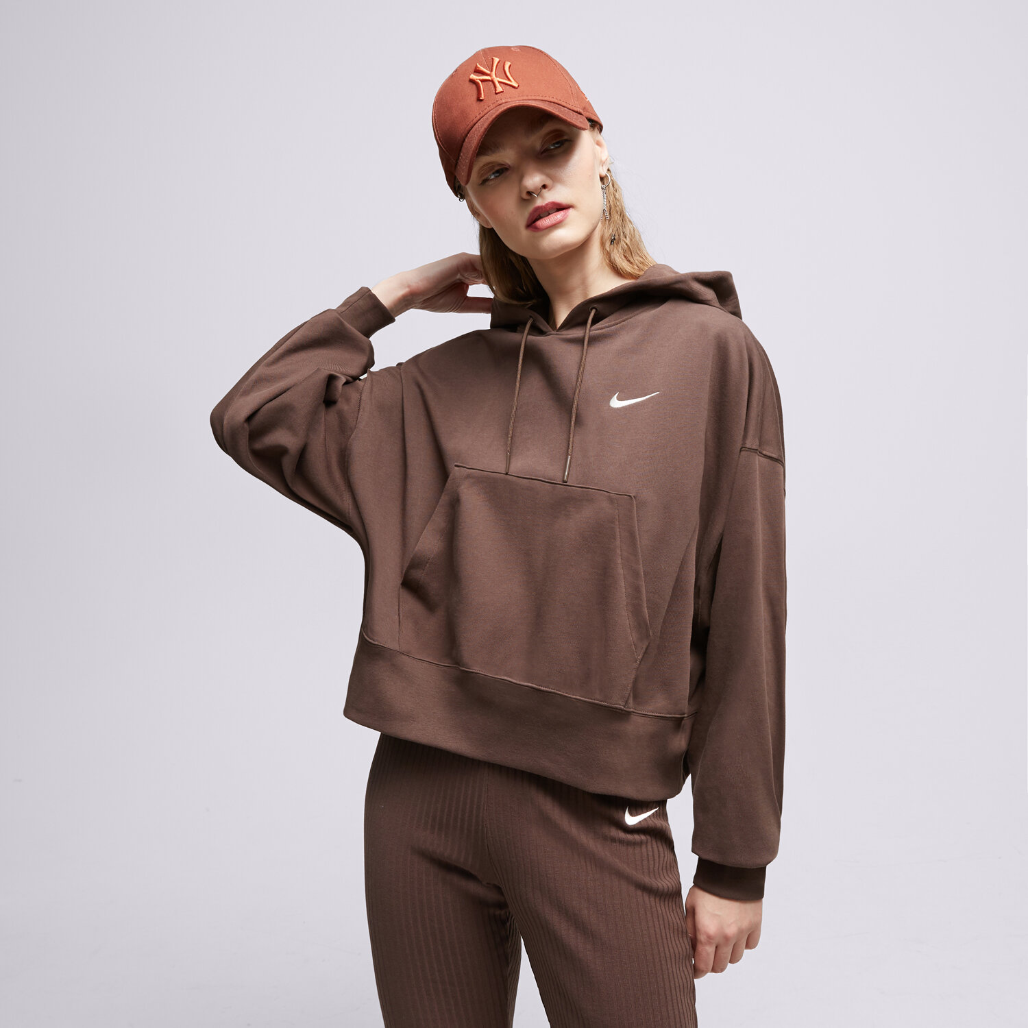 Damen NIKE HOODIE W NSW JRSY OS DM6417-237 Braun