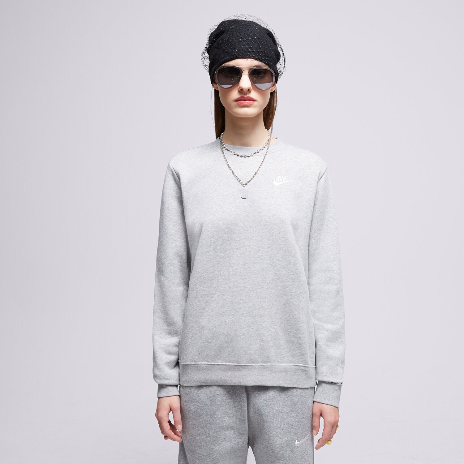Damen NIKE SWEATSHIRT W NSW CLUB FLC CREW STD DQ5473-063 Grau