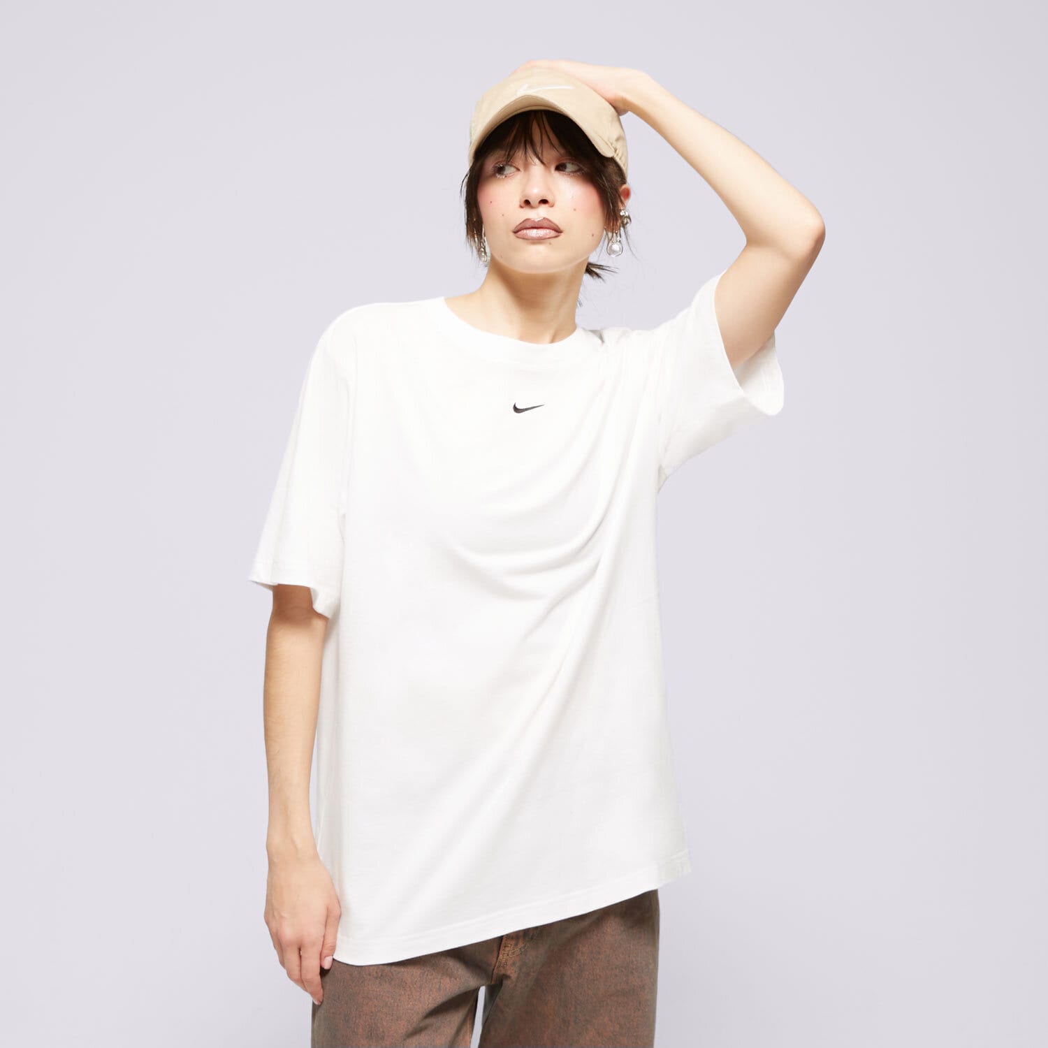 Damen T-Shirt NIKE T-SHIRT W NSW TEE ESSNTL LBR FD4149-100 Weiß