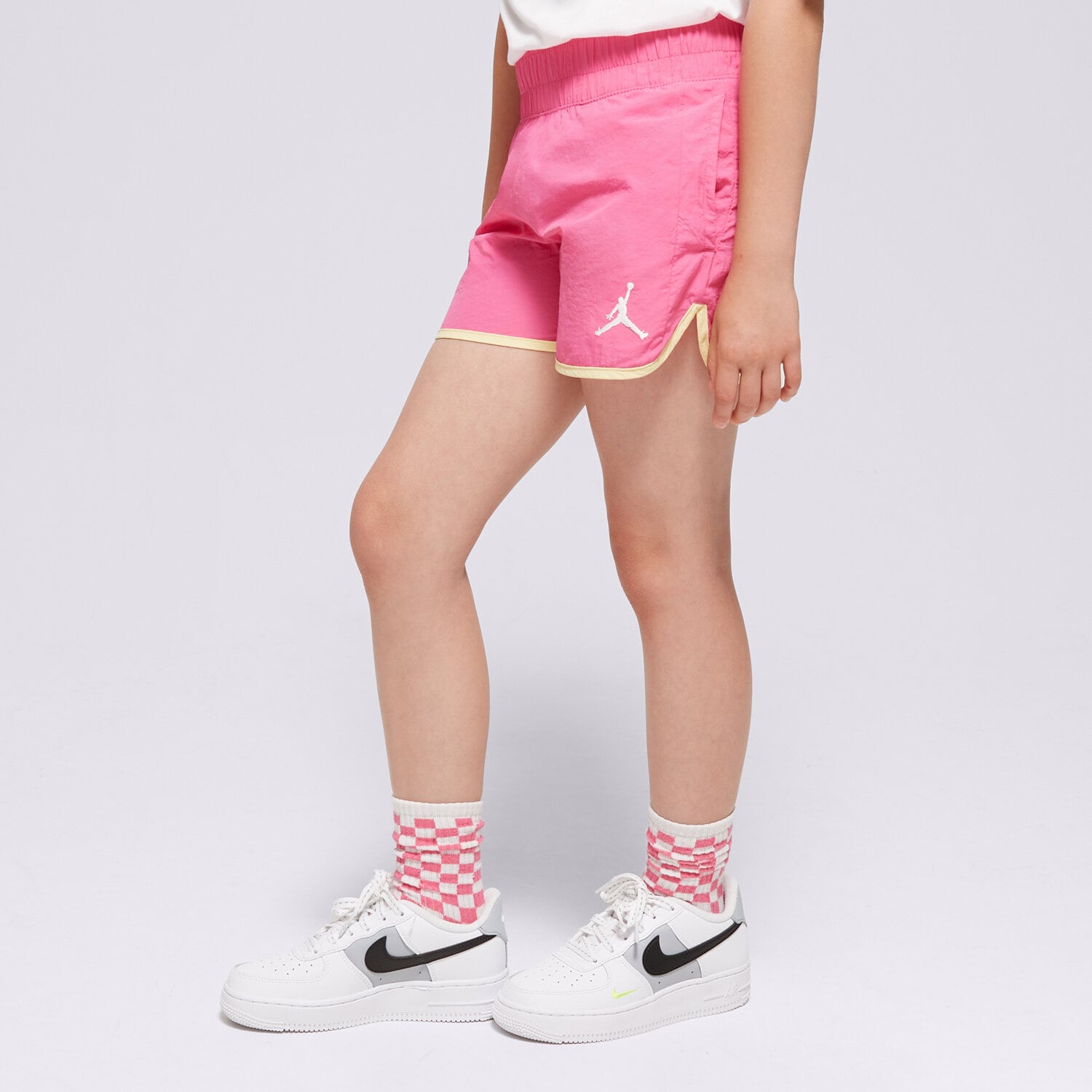 Kinder JORDAN SHORTS JDN JORDAN 23 JERSEY GIRL 45D170-P5D Rosa
