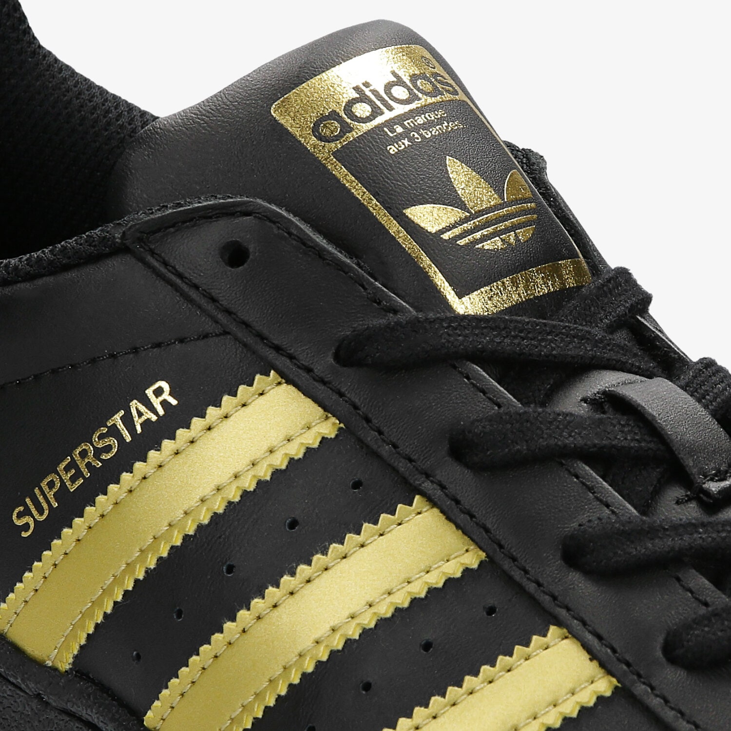 ADIDAS SUPERSTAR J Schwarz BB2871 | Sizeer.de