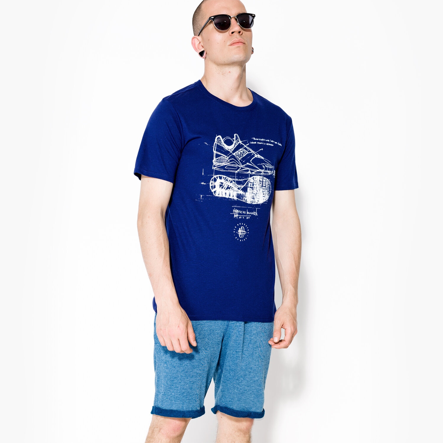 Herren T-Shirt NIKE T-SHIRT SS TEE HUARACHE 840327429 Dunkelblau