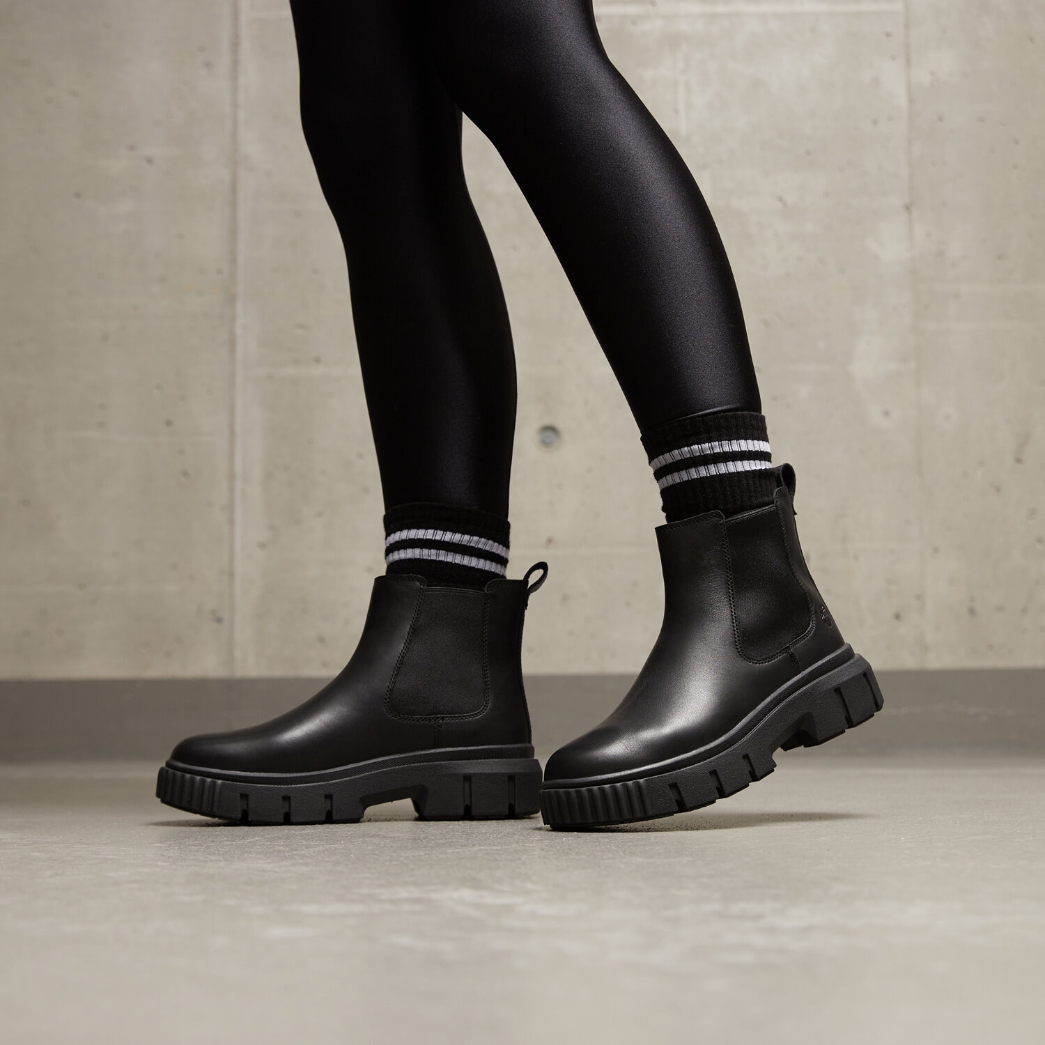Timberland Botines De Piel De Media Caña Chelsea Field Negro — foto 2