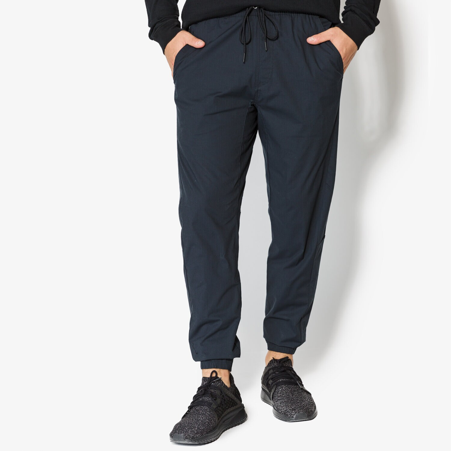 Herren Hosen NIKE HOSE CITY WOVEN PANT. 834563010 Schwarz