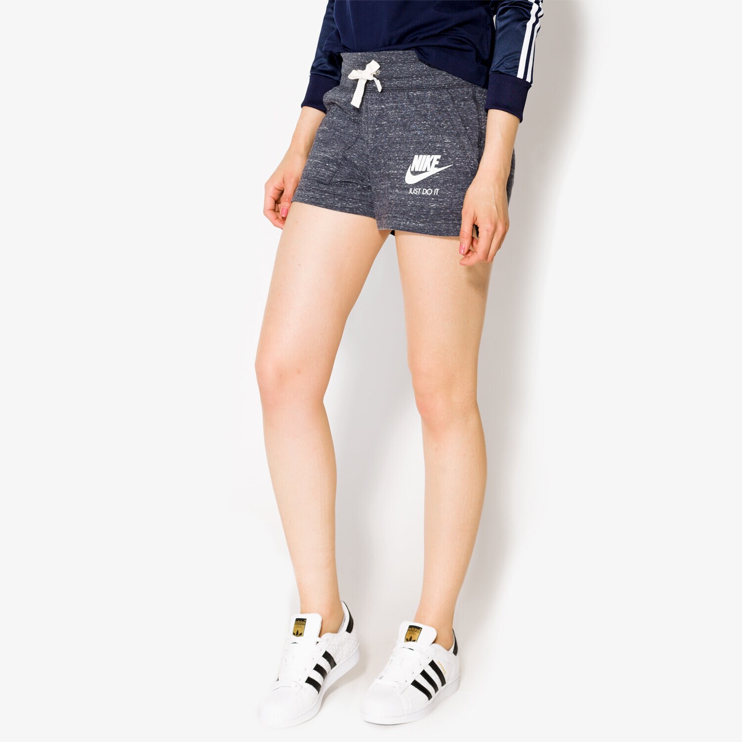 Damen Shorts NIKE SHORTS W NSW GYM VNTG SHORT 883733060 Grau