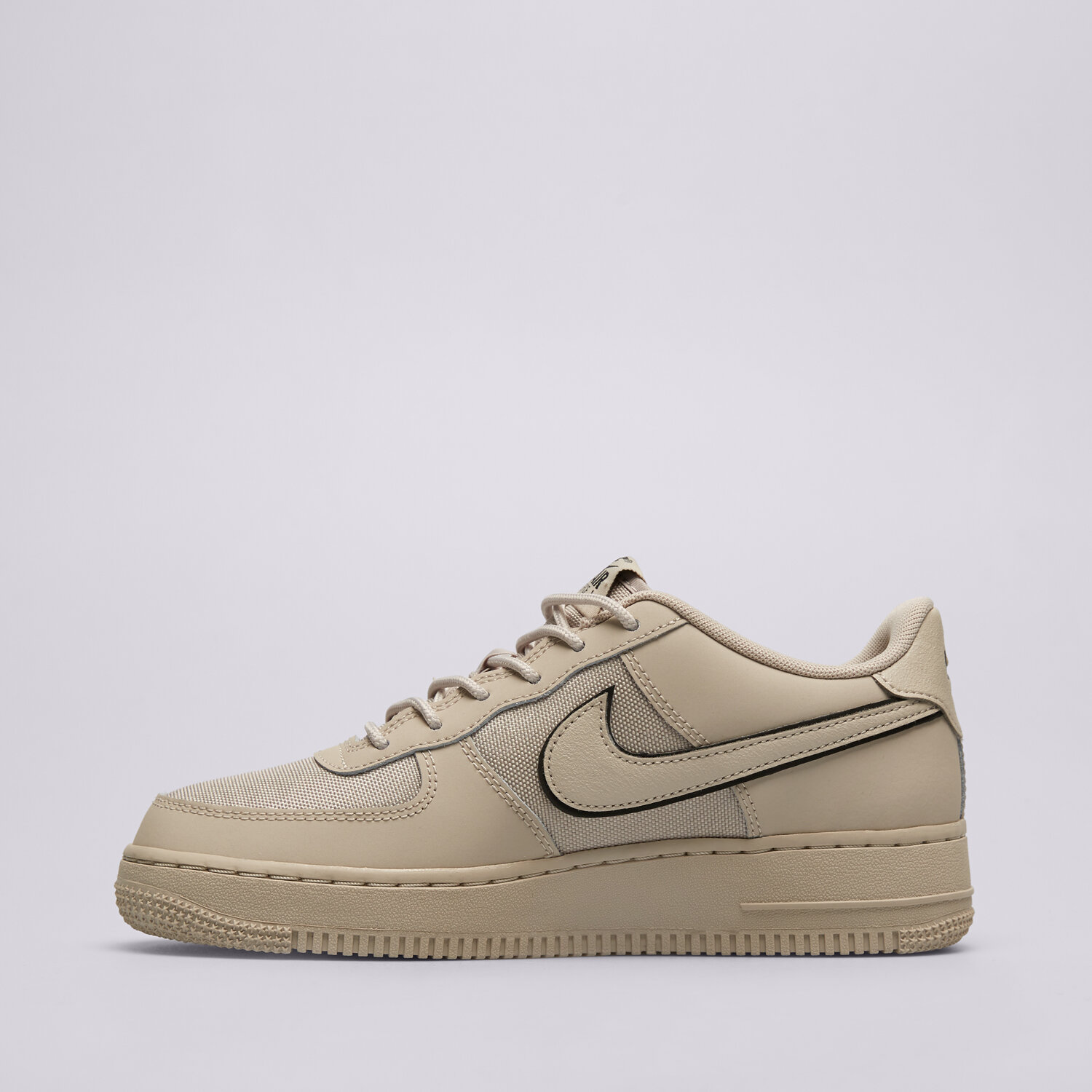Nike Air Force 1 Low LV8 — photo 3