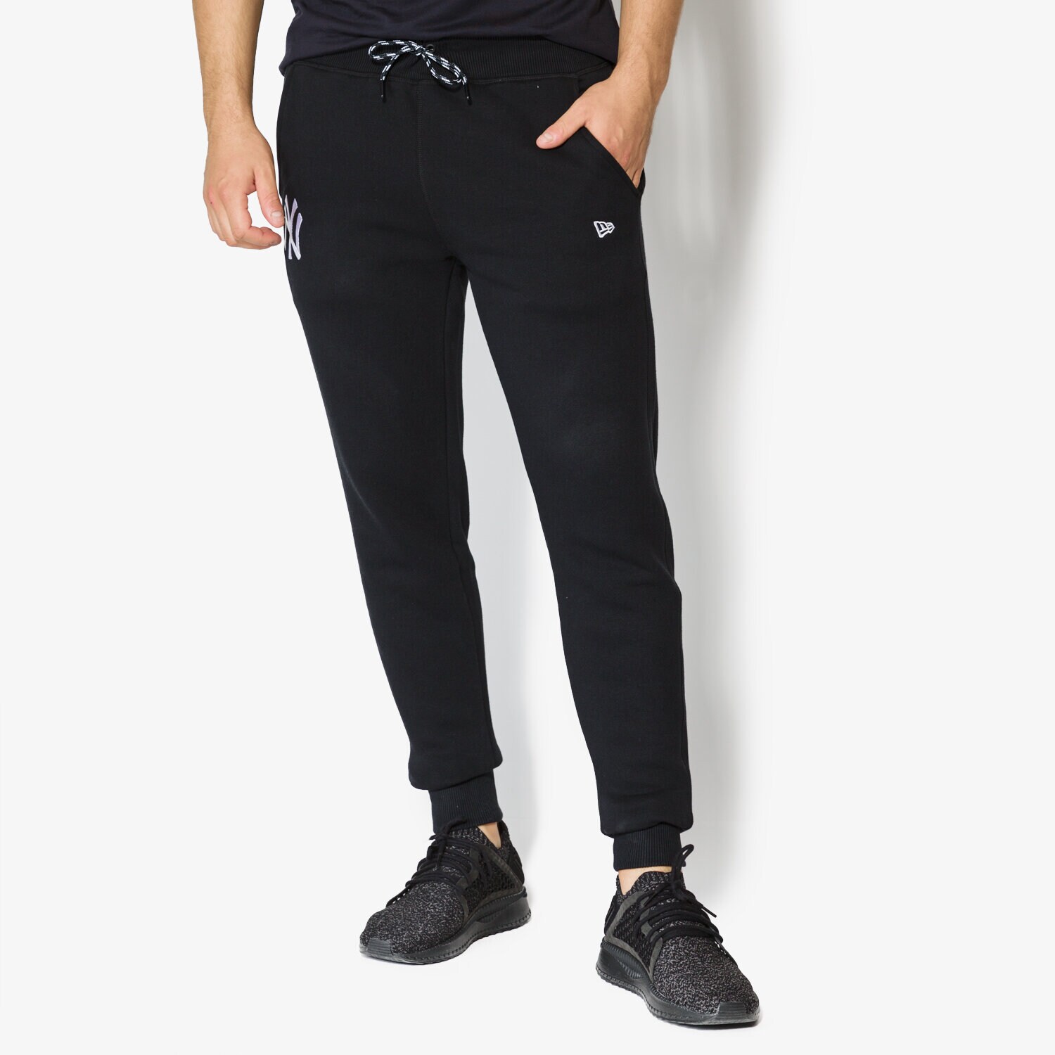 Herren Hosen NEW ERA HOSE EAST COAST JOGGER NY YANKEES BLK 11493697 Schwarz