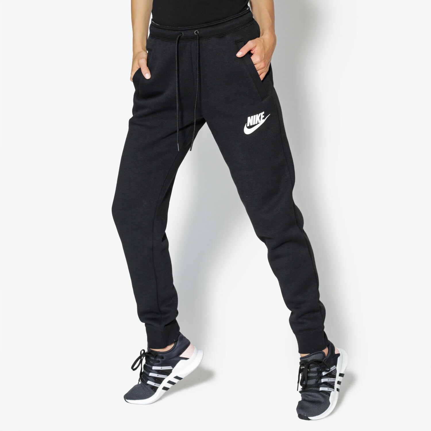 Damen Hosen NIKE HOSE W NSW RALLY PANT REG 894850-010 Schwarz