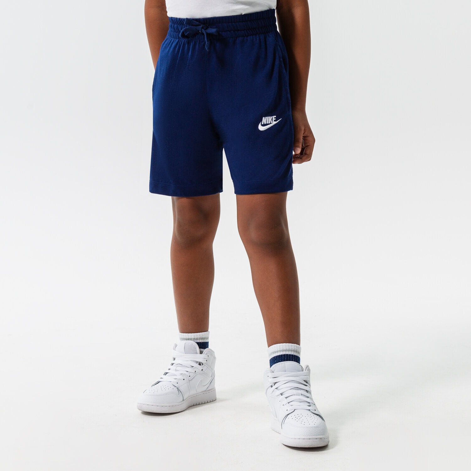 Kinder NIKE SHORTS SPORTSWEAR BOY DA0806-492 Dunkelblau