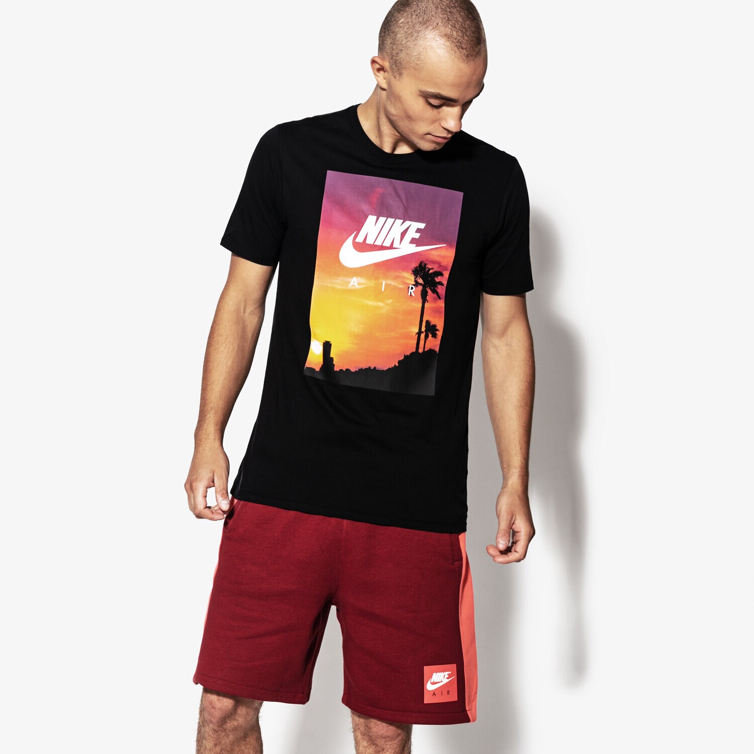 Herren T-Shirt NIKE T-SHIRT SS M NSW TEE FTWR 4 911952-010 Schwarz