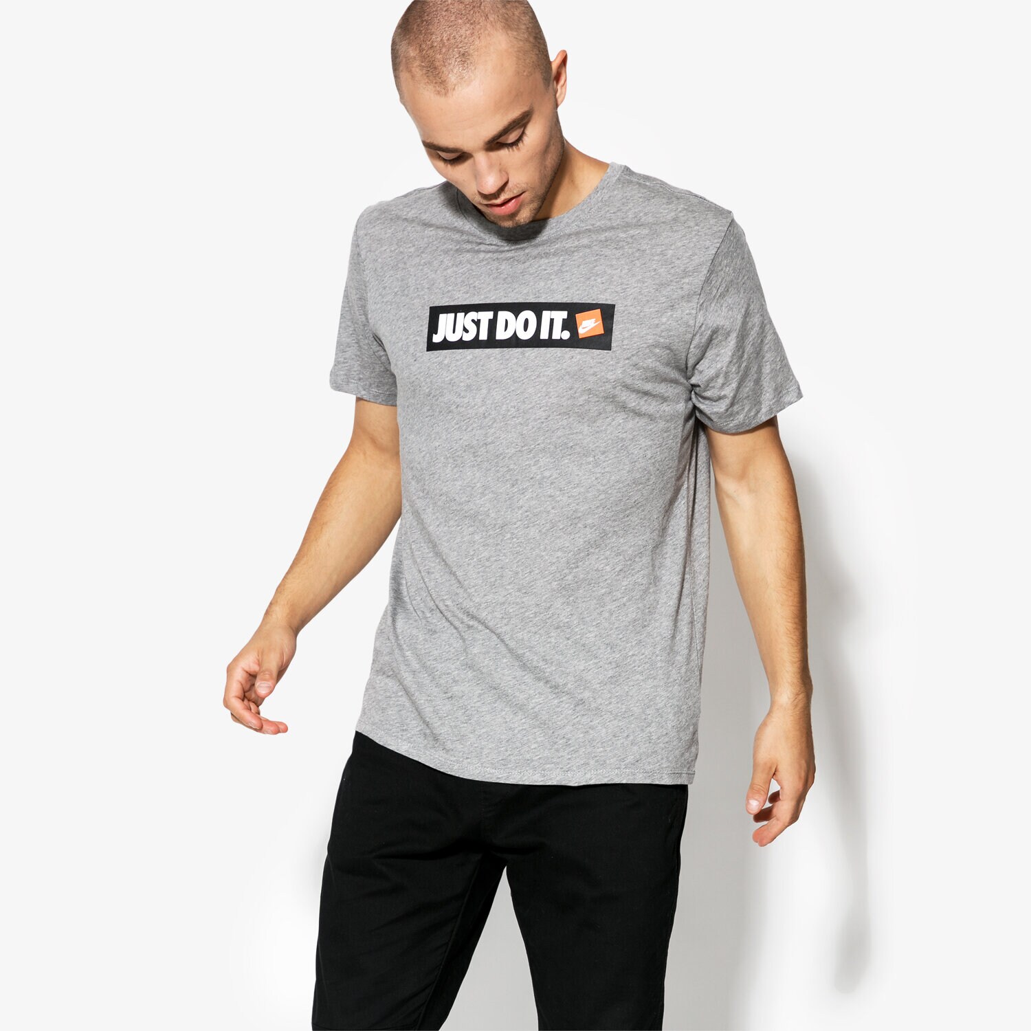 Herren T-Shirt NIKE T-SHIRT SS M NSW TEE HBR 1 AA6412-063 Grau