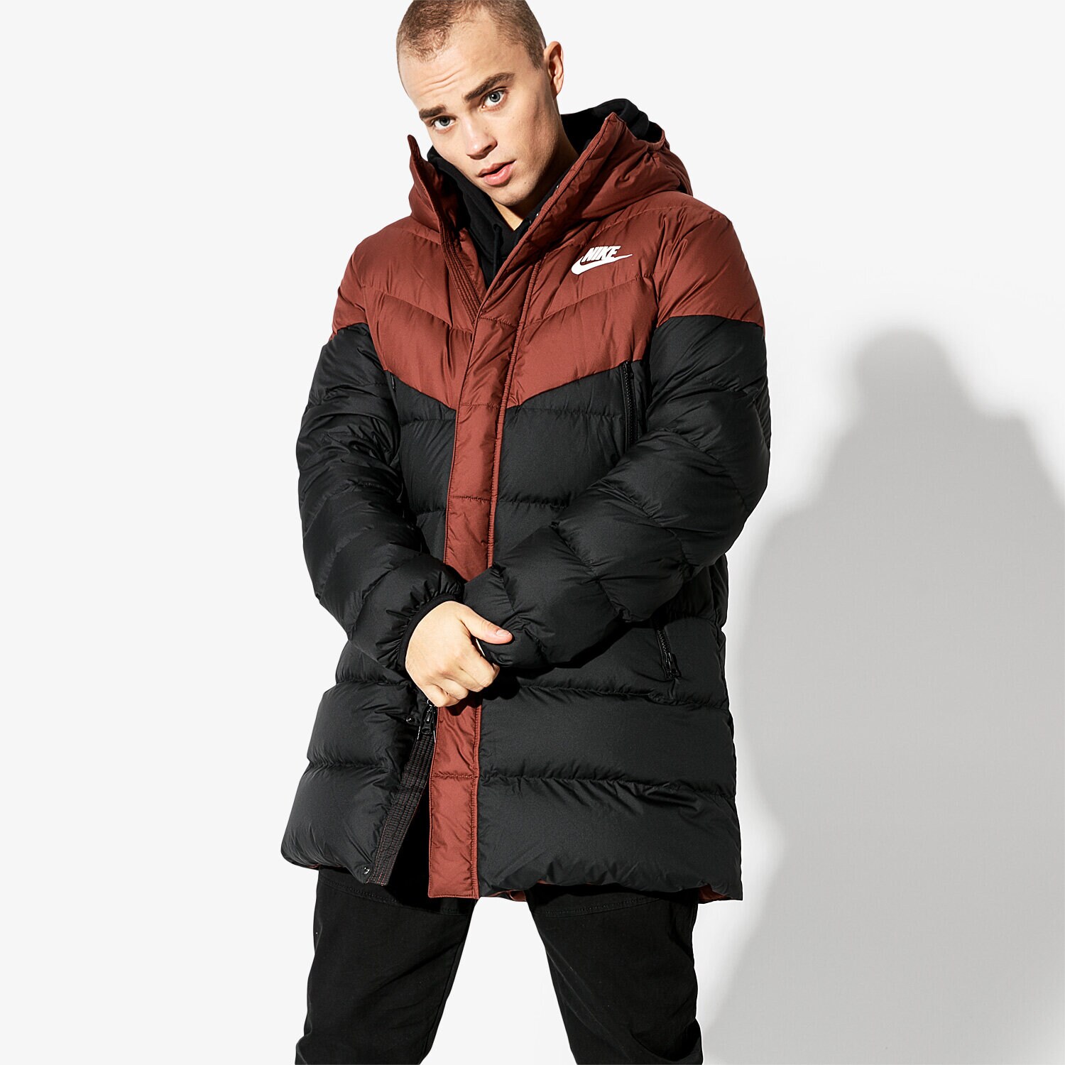 Herren Winterjacke NIKE JACKE M NSW DWN FILL WR PARKA HD RUS AO8915-236 Schwarz