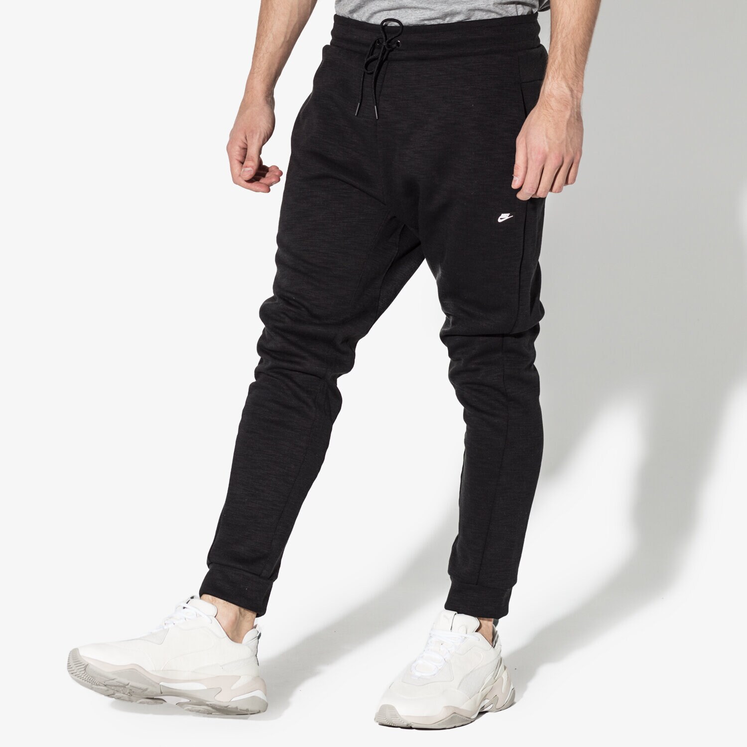 Herren Hosen NIKE HOSE M NSW OPTIC JGGR 928493-011 Schwarz