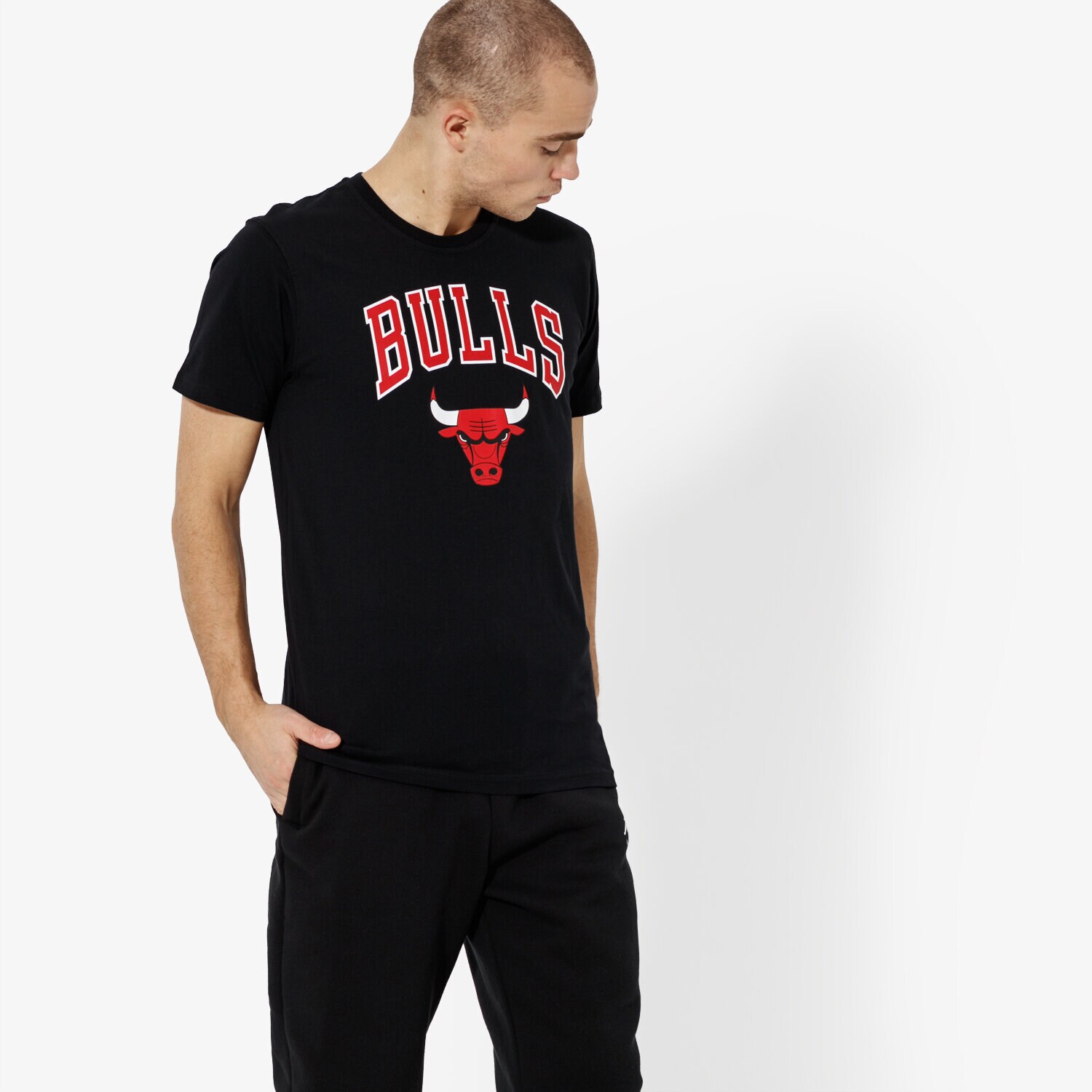 Herren T-Shirt NEW ERA T-SHIRT SS NBA LOGO CHICAGO BULLS BLACK 11530755 Schwarz