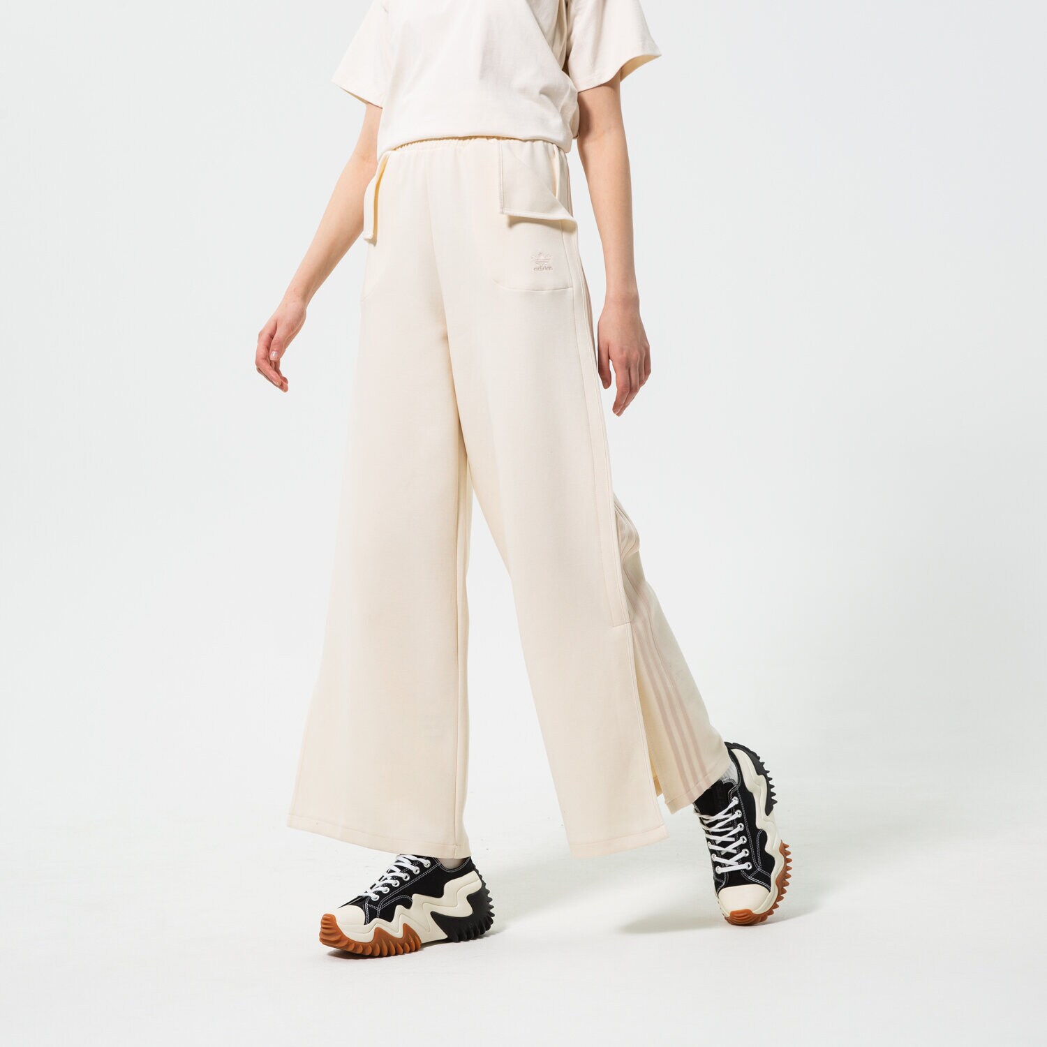 Damen Hosen ADIDAS HOSE HC2012 Beige