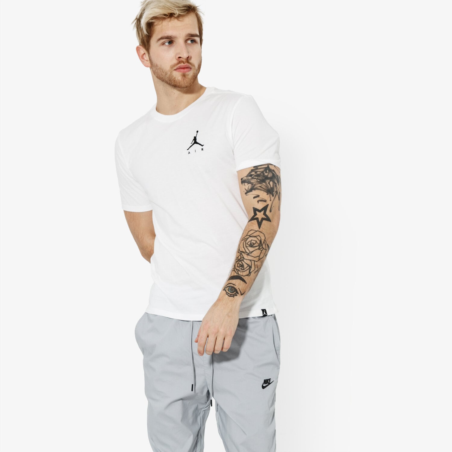 Herren T-Shirt JORDAN T-SHIRT SS M JSW TEE JMPMN AIR EMBRD JORDAN OFF CRT B AH5296-100 Weiß