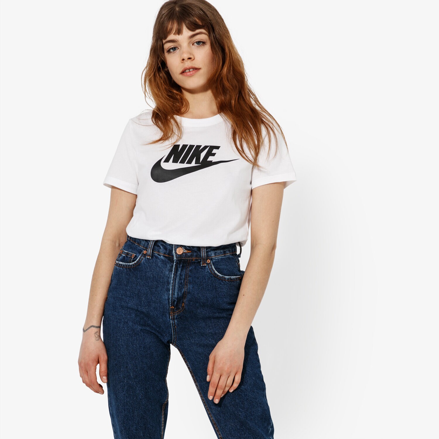Damen T-Shirt NIKE T-SHIRT SPORTSWEAR ESSENTIAL SPORTSWEAR BV6169-100 Weiß