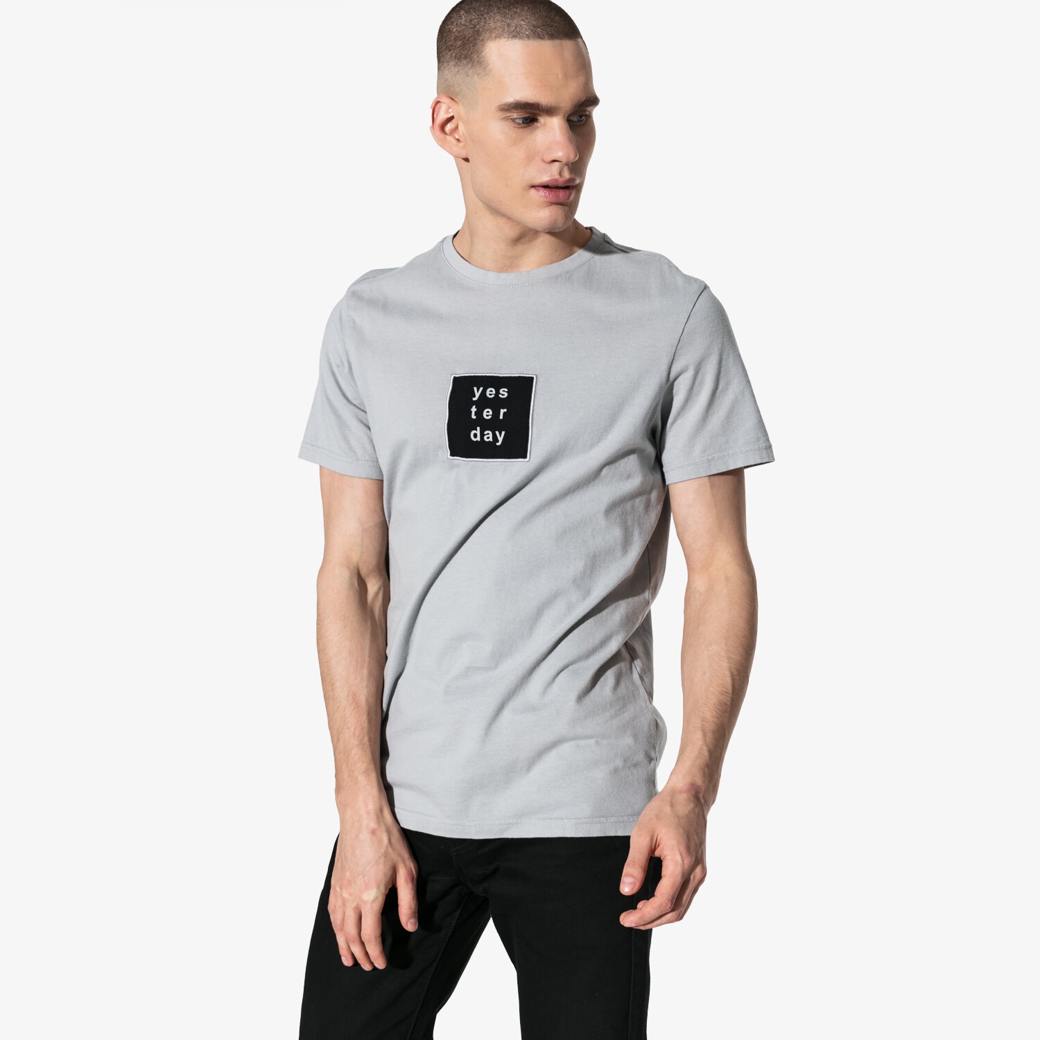 Herren T-Shirt CONFRONT T-SHIRT SS BIG LOGO TEE CF19TSM03003 Grau