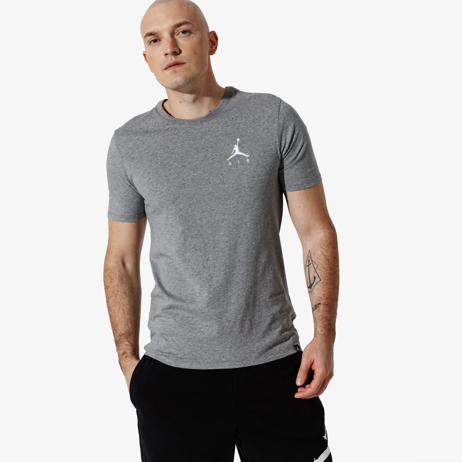 Herren T-Shirt JORDAN T-SHIRT SS M JSW TEE JMPMN AIR EMBRD AH5296-091 Grau
