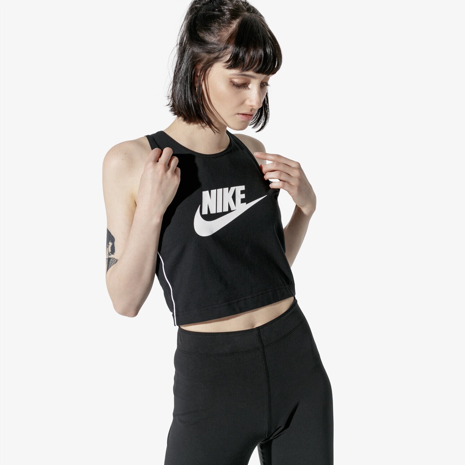 Damen T-Shirt NIKE TOP W NSW HRTG TANK AR2327-010 Schwarz