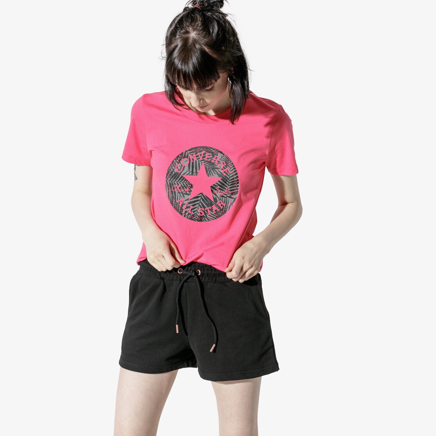 Damen T-Shirt CONVERSE T-SHIRT SS SEASONAL CHUCK PATCH PALM FILL TEE 10017791-A03 Rot