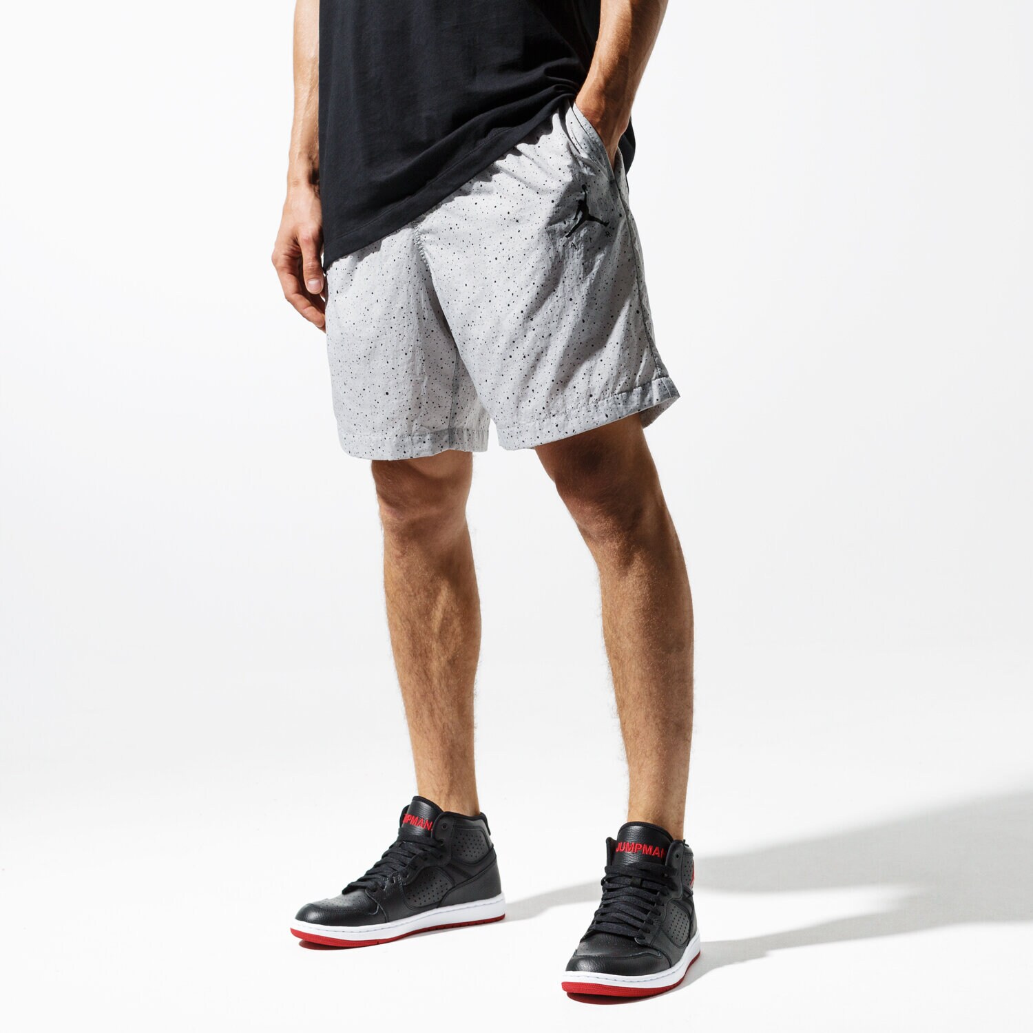 Herren Shorts JORDAN SHORTS JUMPMAN CEMENT POOLSIDE 7" SHO AO2842-077 Grau