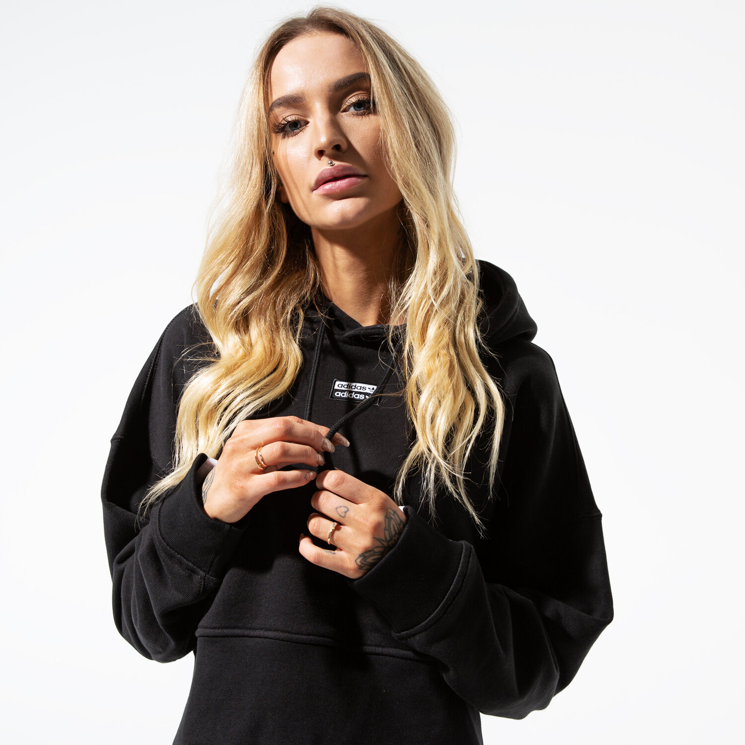 Damen ADIDAS SWEATSHIRT VOCAL CROP HOOD EJ8537 Schwarz