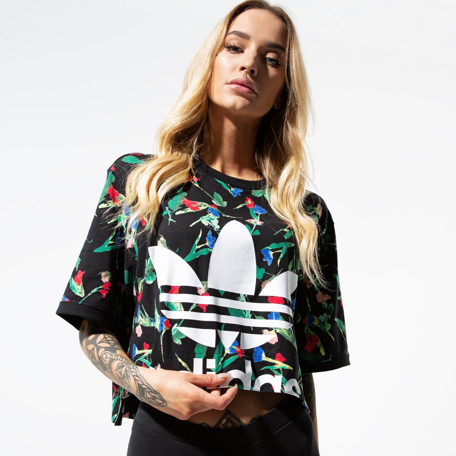 Damen T-Shirt ADIDAS T-SHIRT SS AOP TEE EC1876 Multicolor