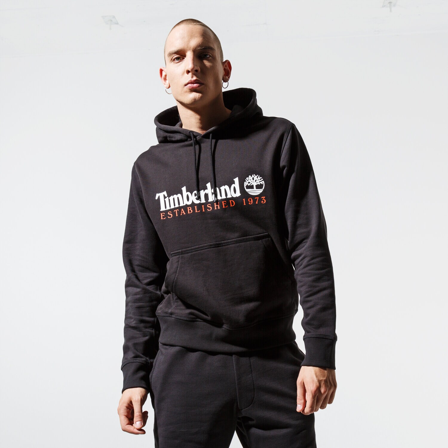 Herren TIMBERLAND SWEATSHIRT ESSENTIAL ESTABLISHED 1973 TB0A1Y2D0011 Schwarz