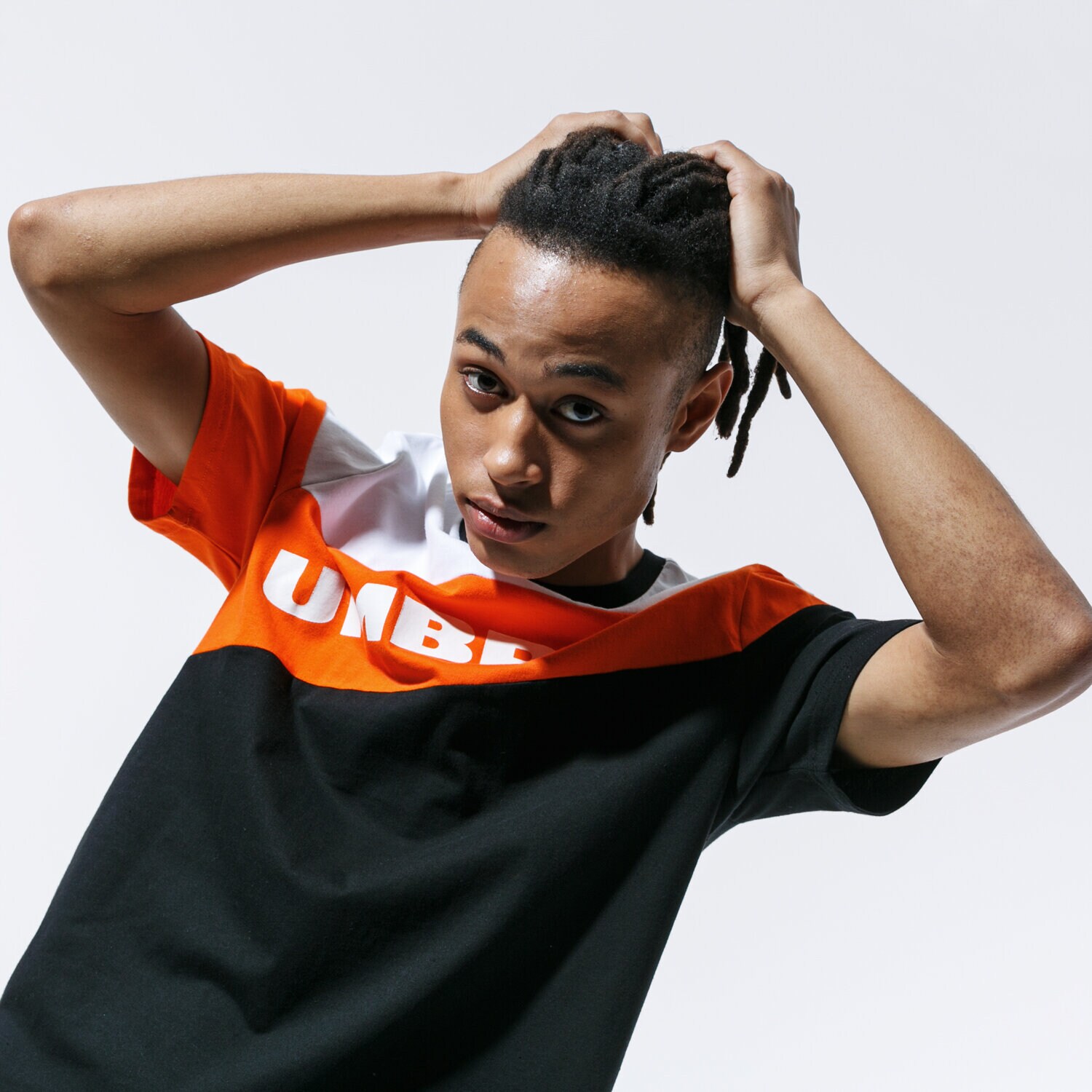 Herren T-Shirt UMBRO T-SHIRT CLASSIC LOGO TEE UL39TSM95001 Schwarz