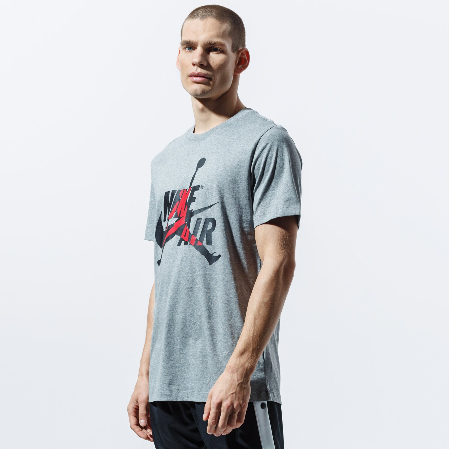 Herren T-Shirt JORDAN T-SHIRT SS M J JM CLASSICS SS CREW BV5905-091 Grau