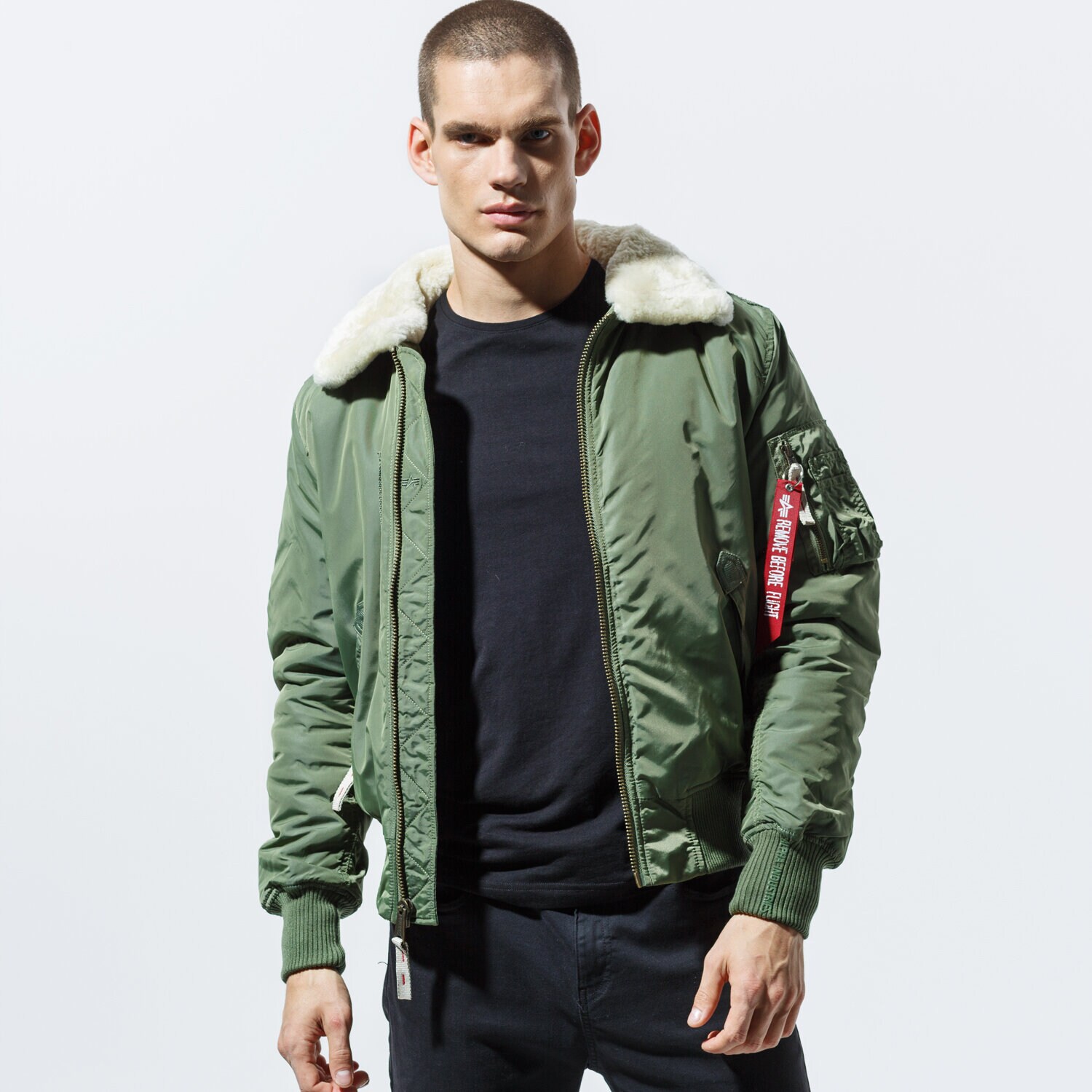 Herren Winterjacke ALPHA INDUSTRIES JACKE WINTER INJECTOR III 14310401 Khaki