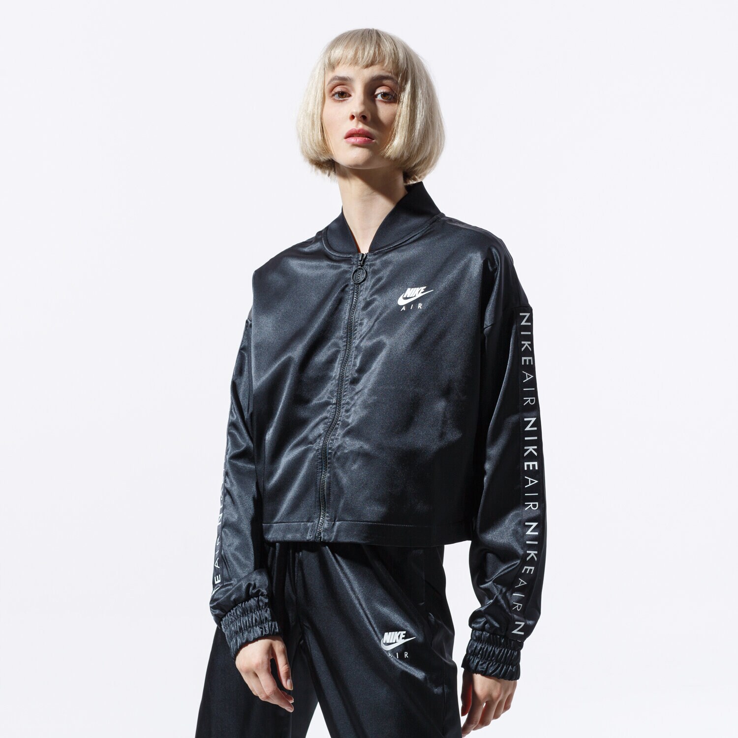Damen Winterjacke NIKE JACKE W NSW AIR TRK JKT SATIN BV4779-010 Schwarz